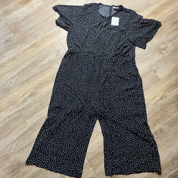 Glamorous Curve Jumpsuit Black White Polkadot Wide Leg Women's Plus Size 24 NEW - Picture 1 of 7